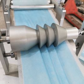 Trois couches d'Earloop de masque non tissé de feuille faisant la machine fournisseur